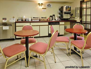 Hotel Super 8 By Wyndham Rantoul