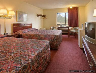 Hotel Super 8 By Wyndham 2*